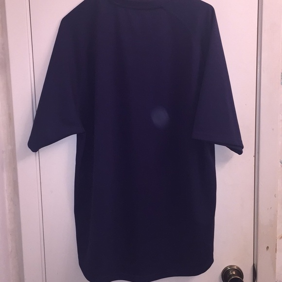 Reebok PLAY DRY Athletic Shirt - Picture 6 of 7